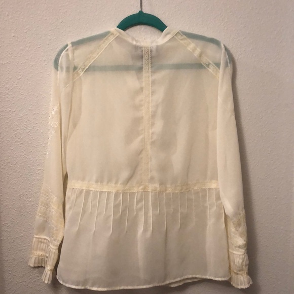 Motto Your Style Mantra long sleeve sheer blouse - Picture 5 of 6